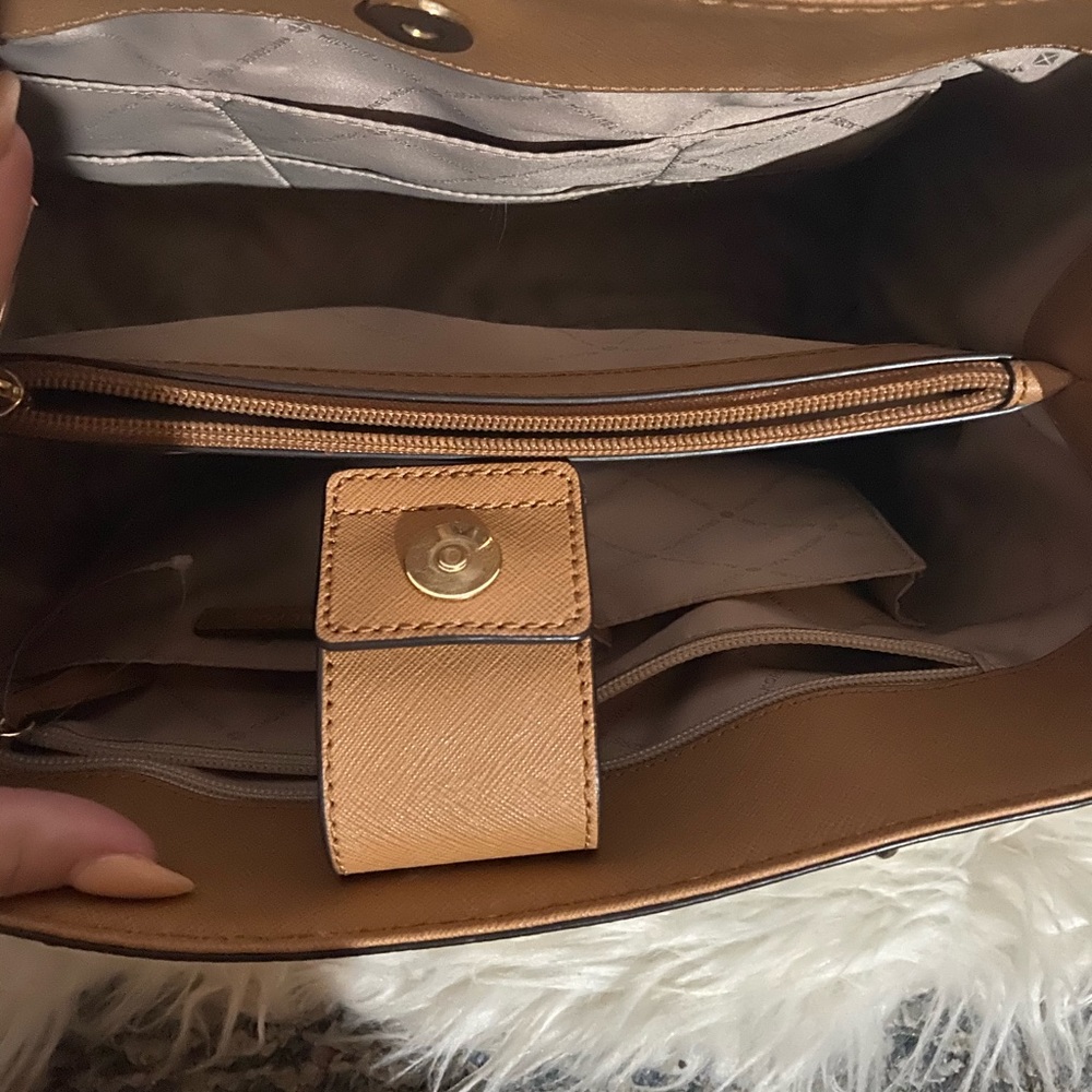 Michael Kors Authentic Purse - Picture 3 of 3